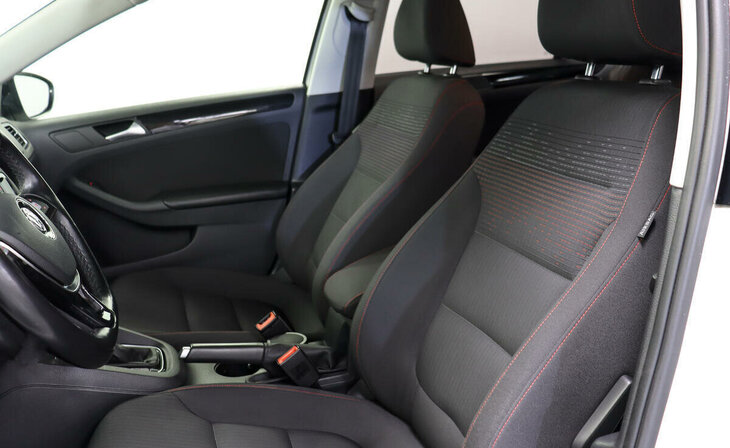 Volkswagen Jetta - Фото 6