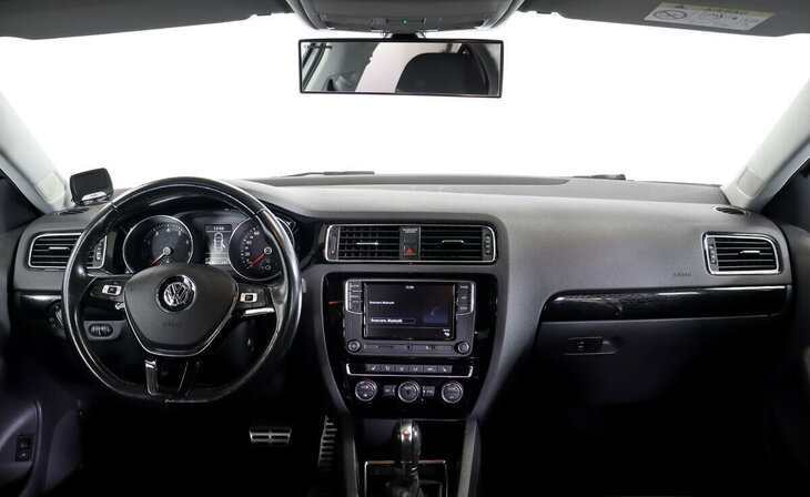 Volkswagen Jetta - Фото 8