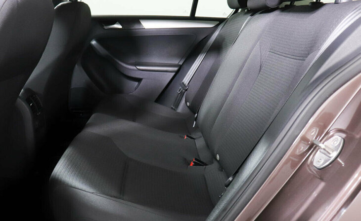 Volkswagen Jetta - Фото 9