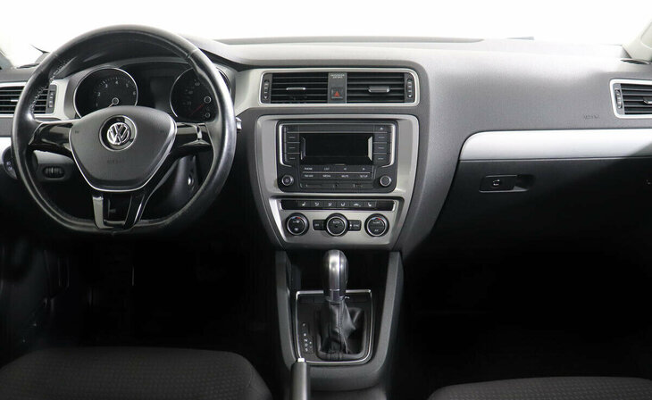 Volkswagen Jetta - Фото 5