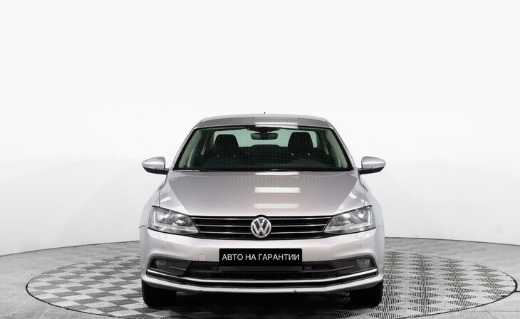 Volkswagen Jetta - Фото 1