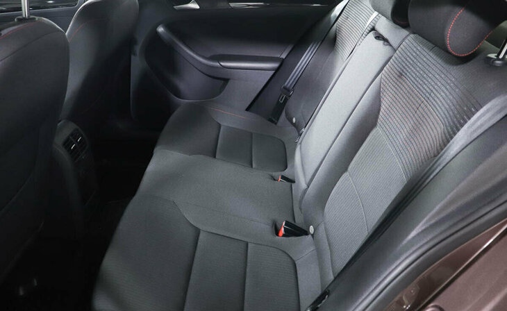 Volkswagen Jetta - Фото 9