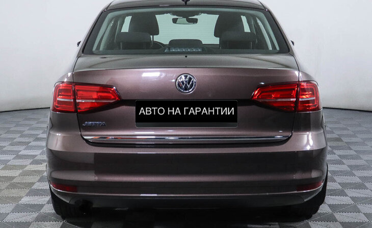Volkswagen Jetta - Фото 3