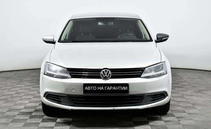 Volkswagen Jetta - Фото 1