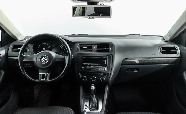 Volkswagen Jetta - Фото 5