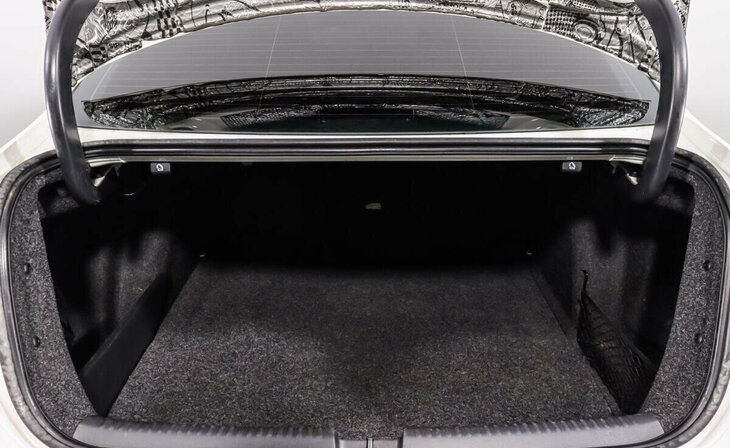 Volkswagen Jetta - Фото 10