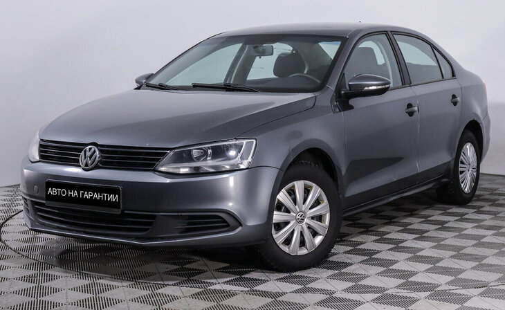 Volkswagen Jetta - Фото 0