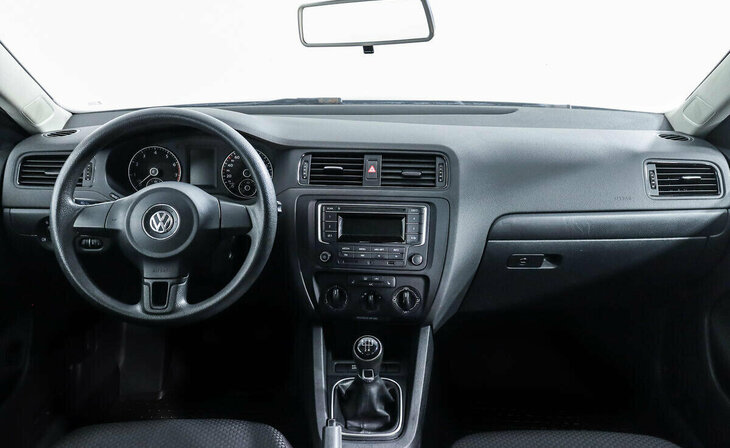 Volkswagen Jetta - Фото 5