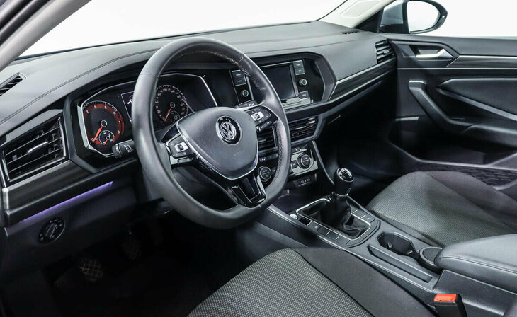 Volkswagen Jetta - Фото 8