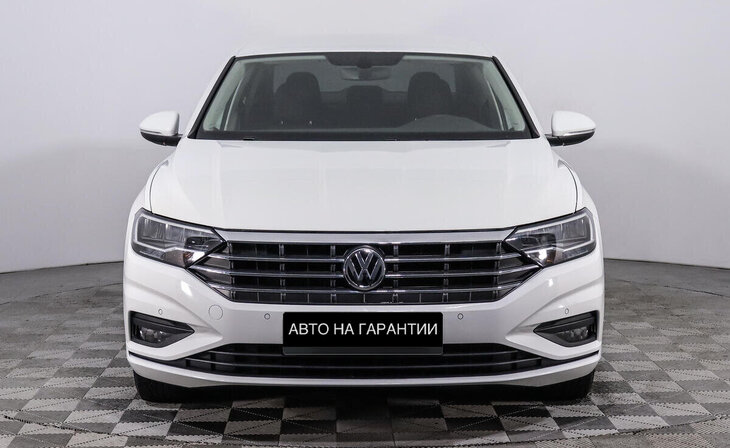 Volkswagen Jetta - Фото 0