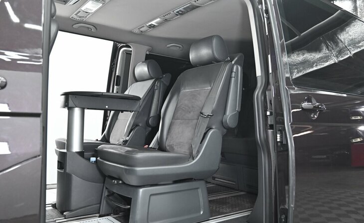 Volkswagen Multivan - Фото 15