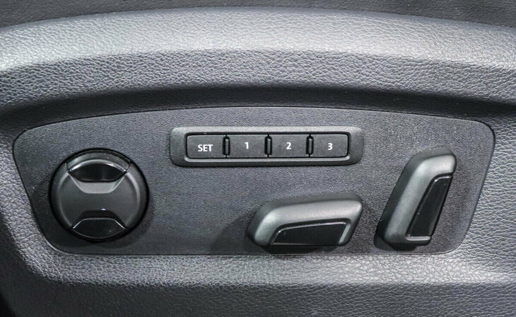 Volkswagen Multivan - Фото 9