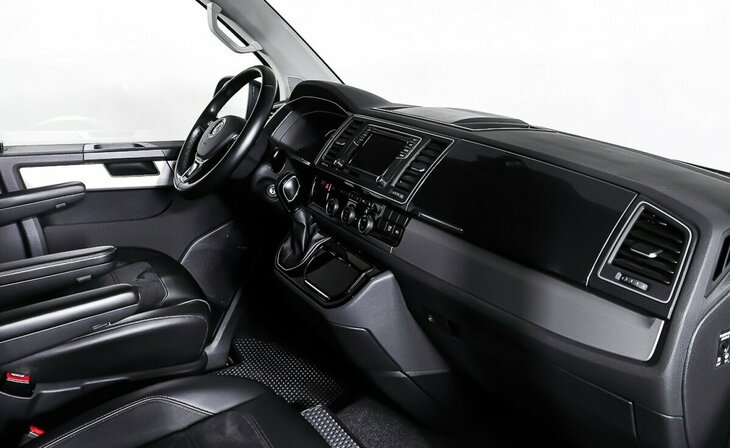 Volkswagen Multivan - Фото 9