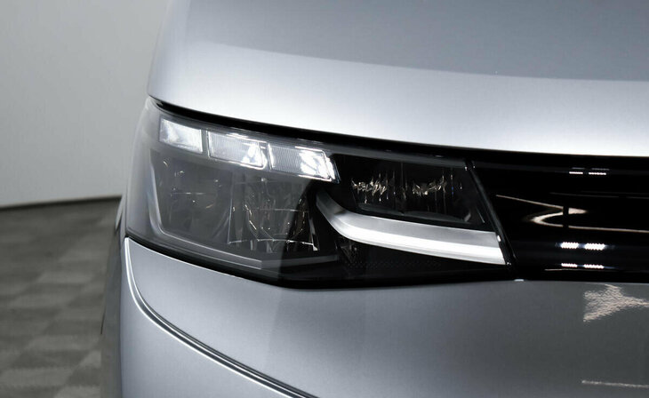 Volkswagen Multivan - Фото 4