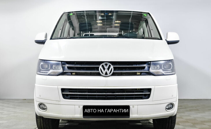 Volkswagen Multivan - Фото 1