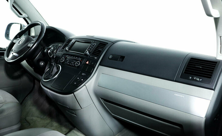 Volkswagen Multivan - Фото 4