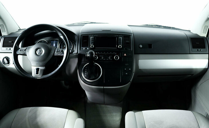 Volkswagen Multivan - Фото 5