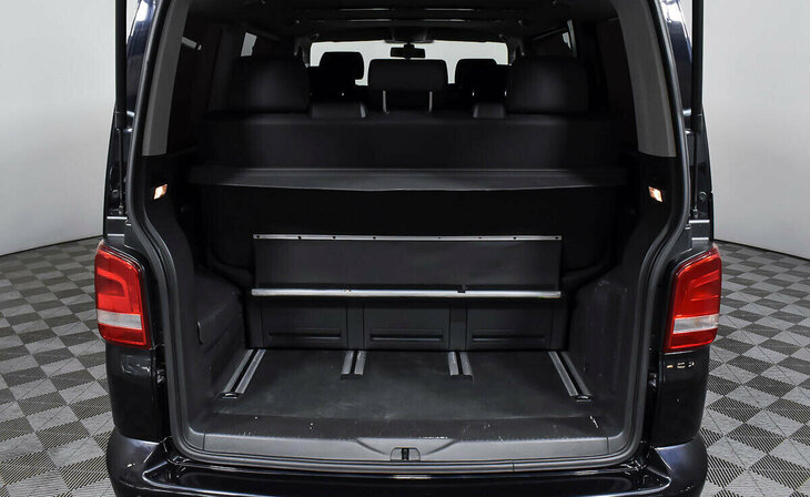Volkswagen Multivan - Фото 16