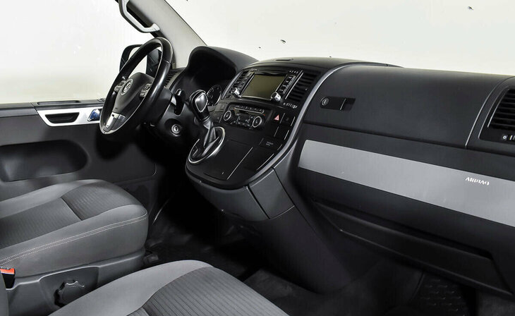 Volkswagen Multivan - Фото 7