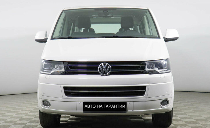Volkswagen Multivan - Фото 1