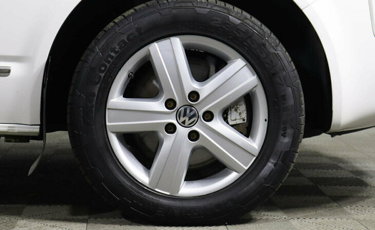 Volkswagen Multivan - Фото 4