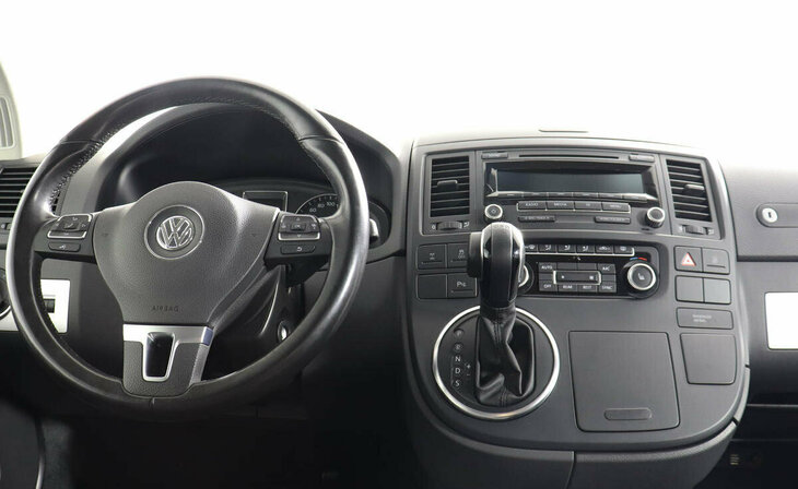 Volkswagen Multivan - Фото 6