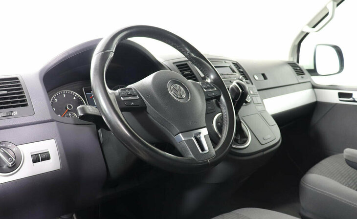 Volkswagen Multivan - Фото 7