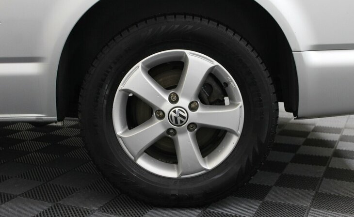 Volkswagen Multivan - Фото 6