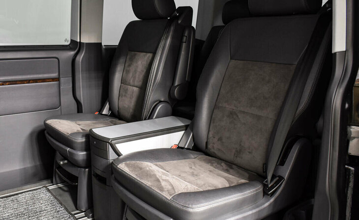 Volkswagen Multivan - Фото 12