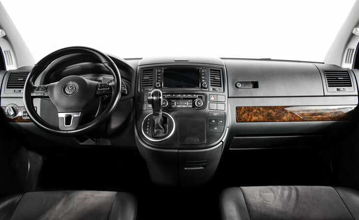 Volkswagen Multivan - Фото 8