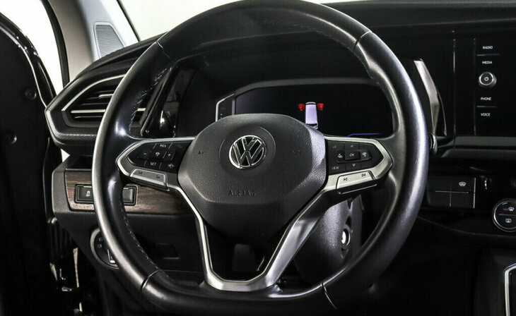 Volkswagen Multivan - Фото 9