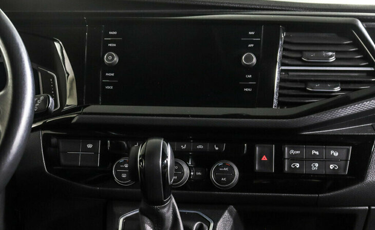 Volkswagen Multivan - Фото 10