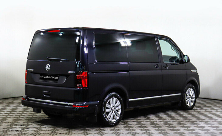 Volkswagen Multivan - Фото 2