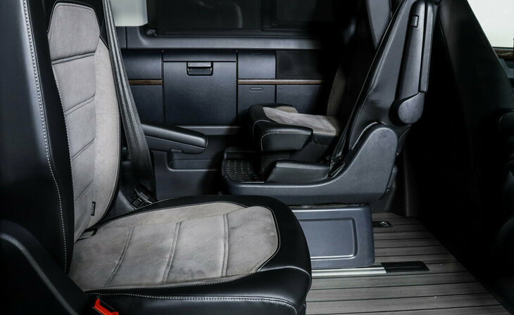 Volkswagen Multivan - Фото 11