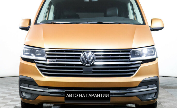 Volkswagen Multivan - Фото 1