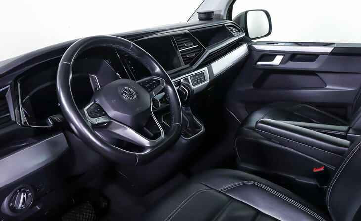 Volkswagen Multivan - Фото 11