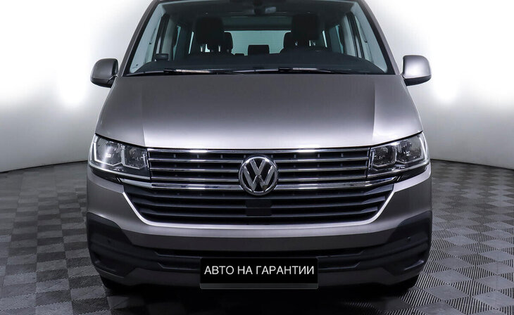 Volkswagen Multivan - Фото 1