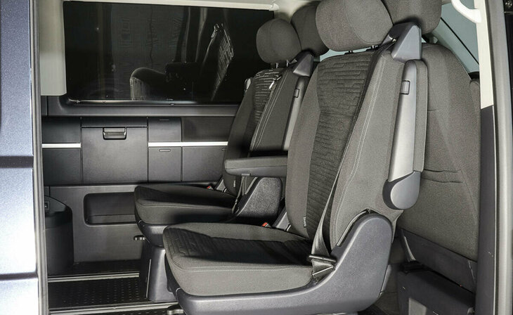 Volkswagen Multivan - Фото 13