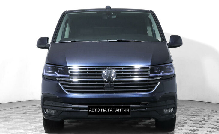 Volkswagen Multivan - Фото 1