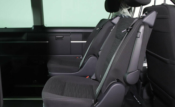Volkswagen Multivan - Фото 12