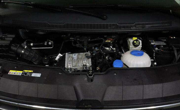 Volkswagen Multivan - Фото 5