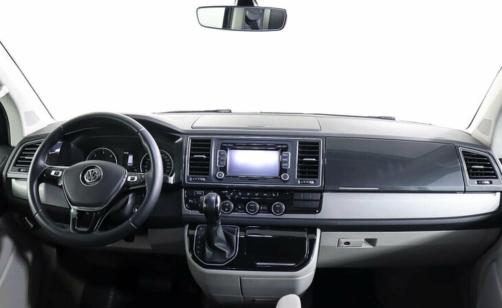 Volkswagen Multivan - Фото 10