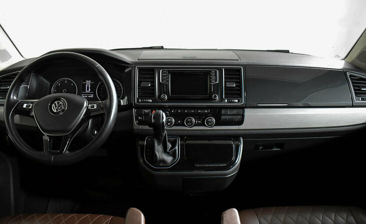 Volkswagen Multivan - Фото 10
