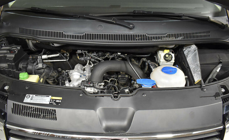 Volkswagen Multivan - Фото 7