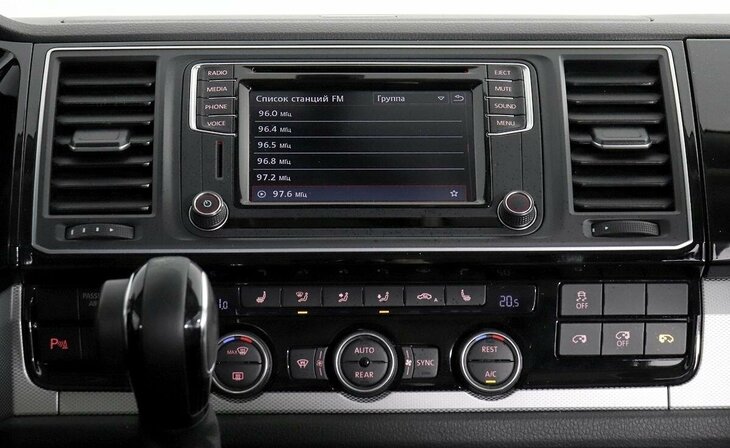 Volkswagen Multivan - Фото 9