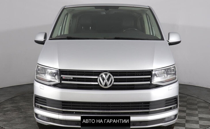 Volkswagen Multivan - Фото 1