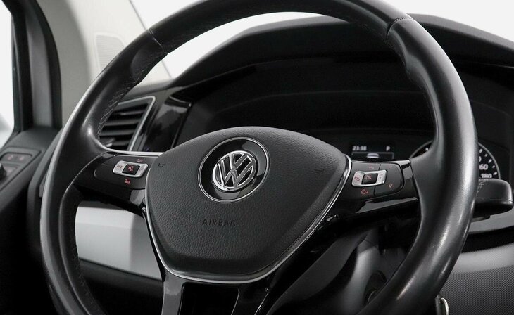 Volkswagen Multivan - Фото 8