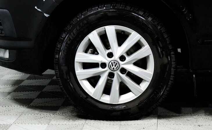 Volkswagen Multivan - Фото 6