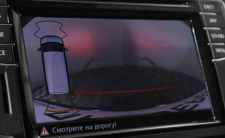 Volkswagen Multivan - Фото 9