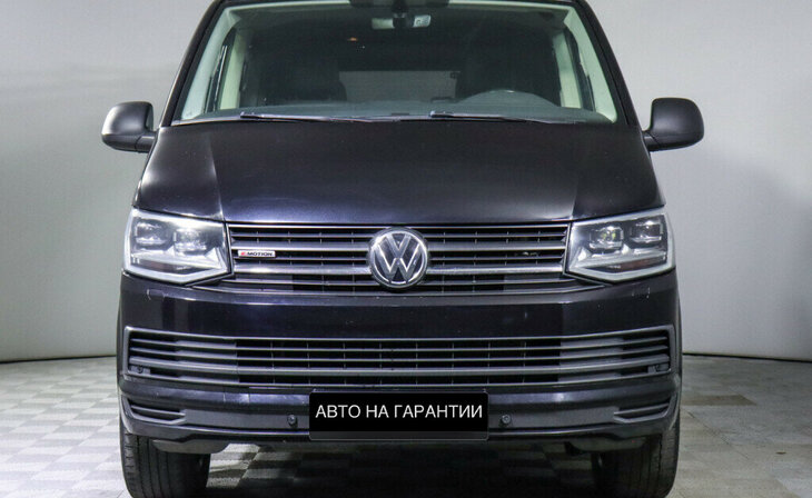 Volkswagen Multivan - Фото 1